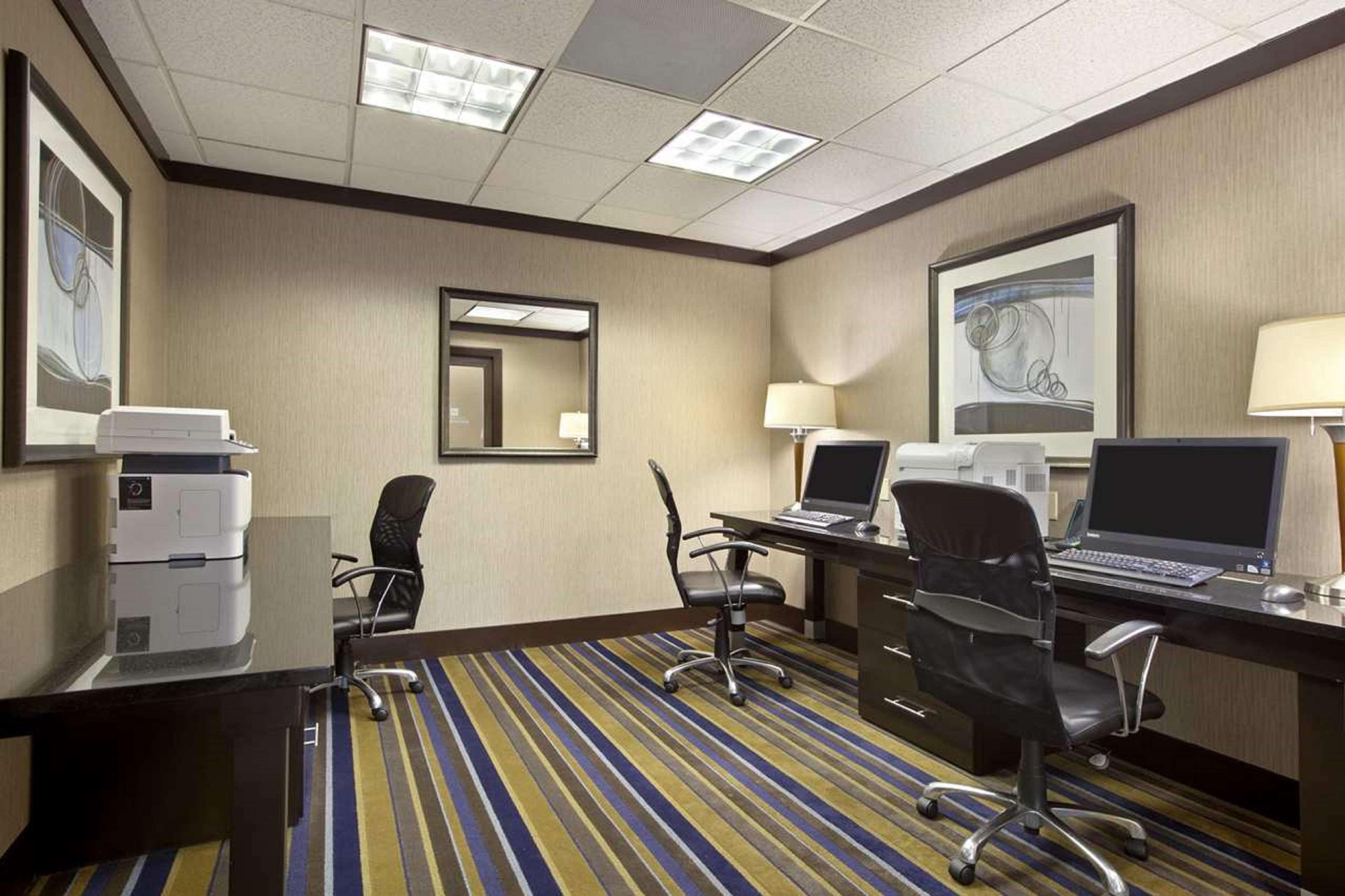 Embassy Suites By Hilton St Louis Airport Bridgeton Dış mekan fotoğraf