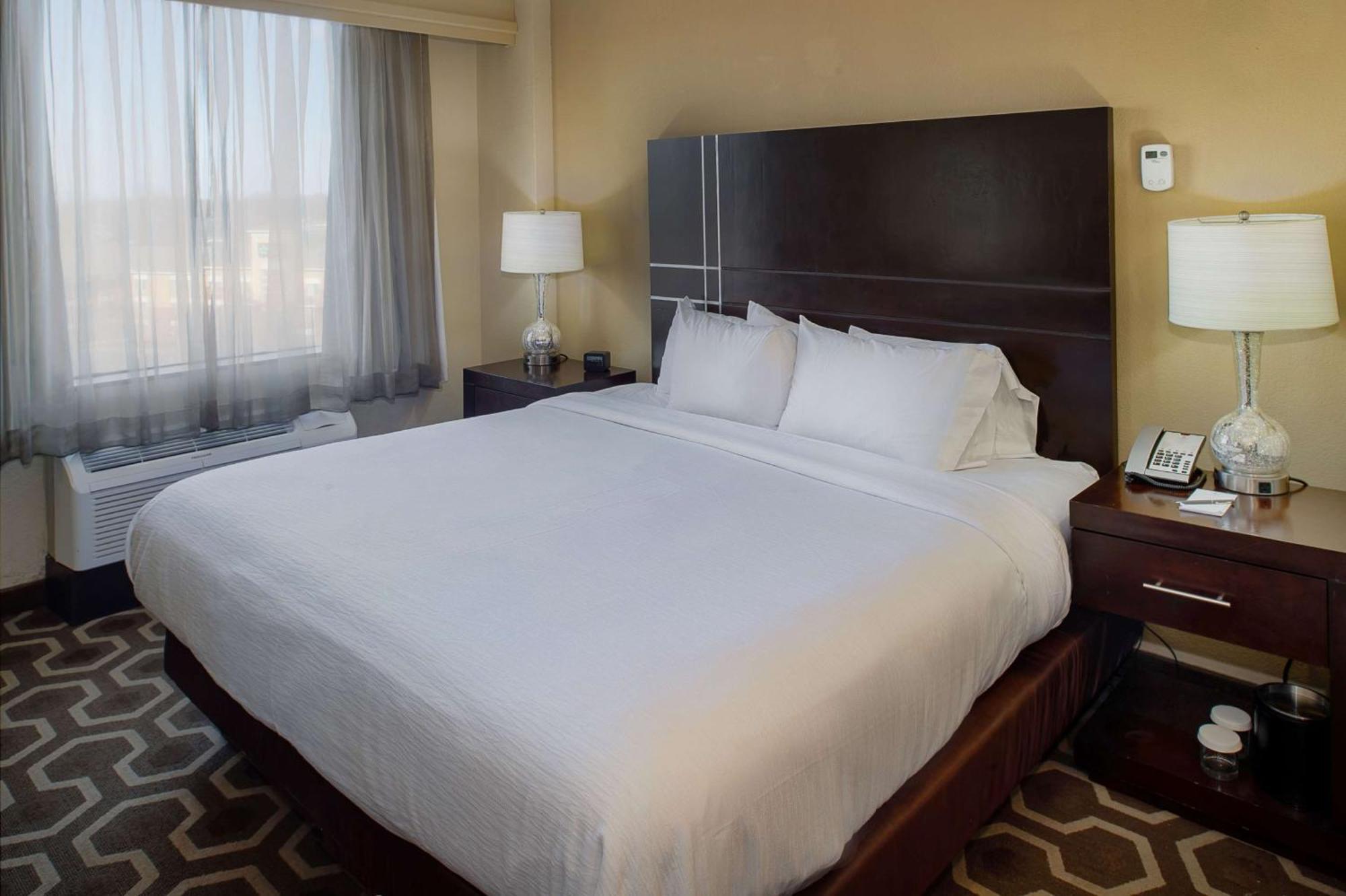 Embassy Suites By Hilton St Louis Airport Bridgeton Dış mekan fotoğraf