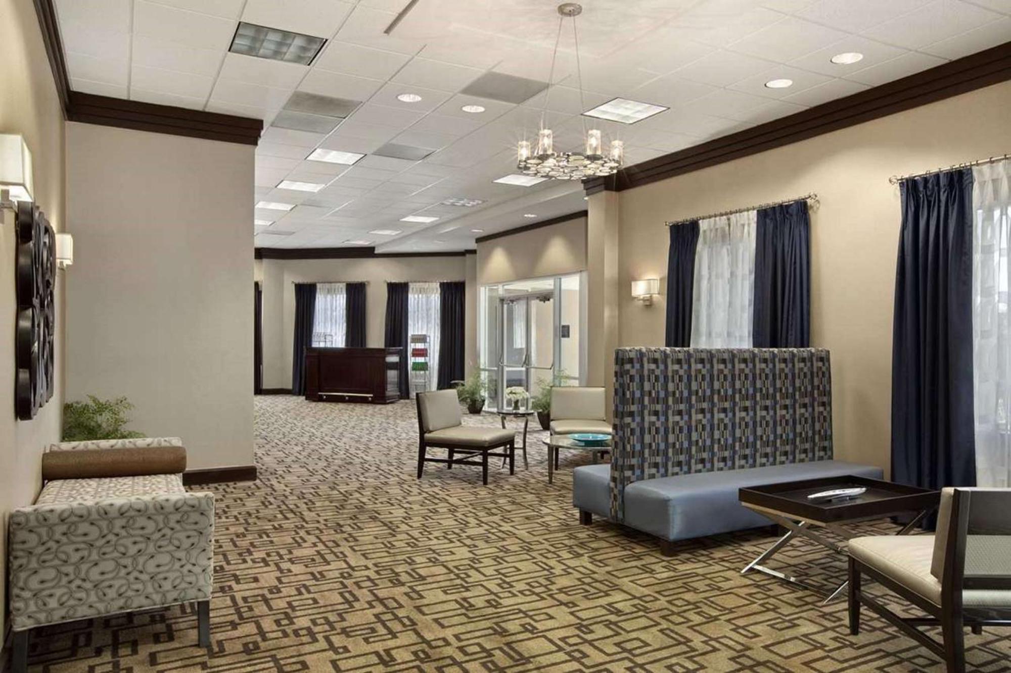 Embassy Suites By Hilton St Louis Airport Bridgeton Dış mekan fotoğraf