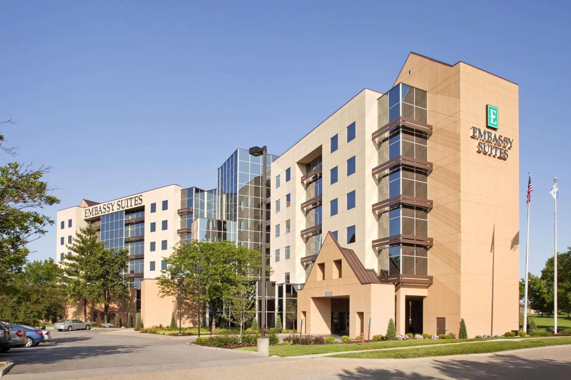Embassy Suites By Hilton St Louis Airport Bridgeton Dış mekan fotoğraf