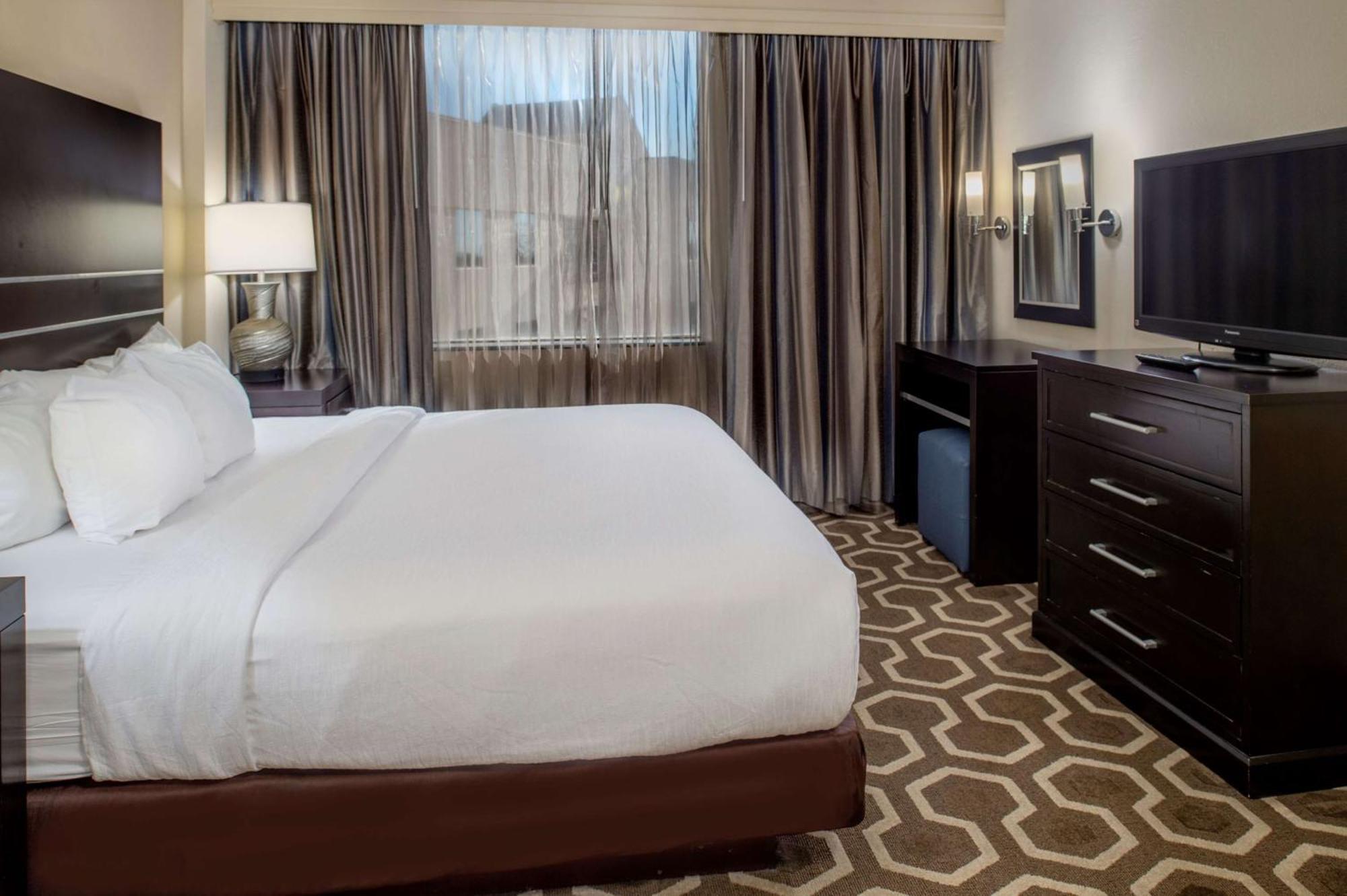 Embassy Suites By Hilton St Louis Airport Bridgeton Dış mekan fotoğraf