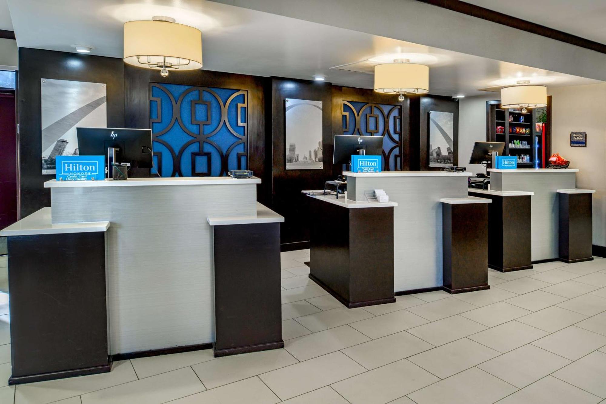 Embassy Suites By Hilton St Louis Airport Bridgeton Dış mekan fotoğraf